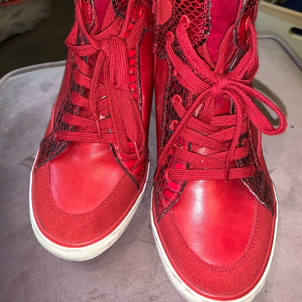 Red sneaker wedges